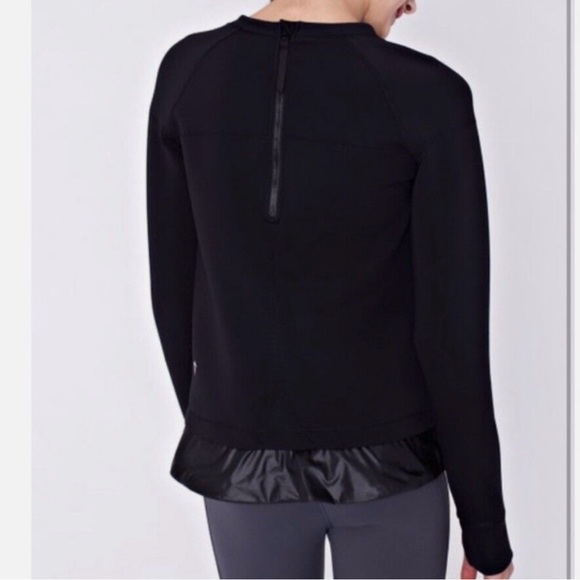 Ivivva by Lululemon Black Long Sleeve Top - Picture 2 of 3